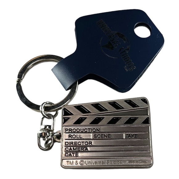 Universal Studios Clapboard Keychain - Picture 1 of 2